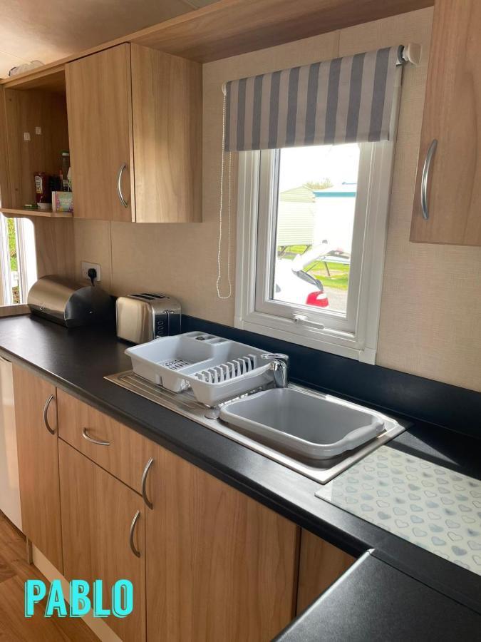 Towyn Six Berth En Suite Caravan Ριλ Εξωτερικό φωτογραφία